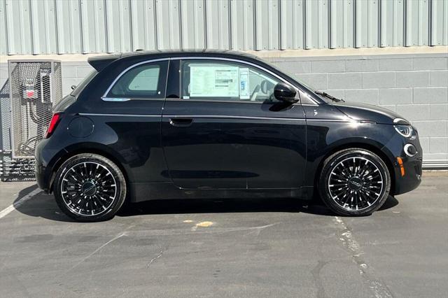 new 2024 FIAT 500e car, priced at $29,495