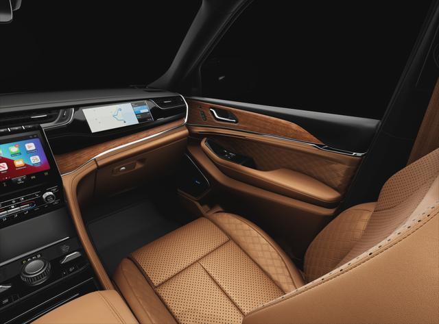 new 2025 Jeep Grand Cherokee car, priced at $70,425