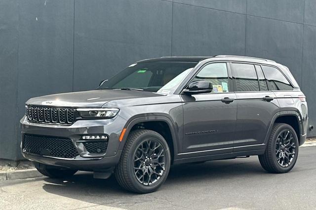 new 2025 Jeep Grand Cherokee car, priced at $64,132