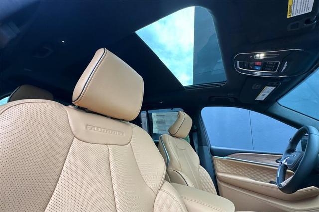new 2025 Jeep Grand Cherokee car, priced at $64,132