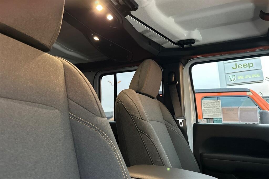 new 2026 Jeep Wrangler car, priced at $45,075