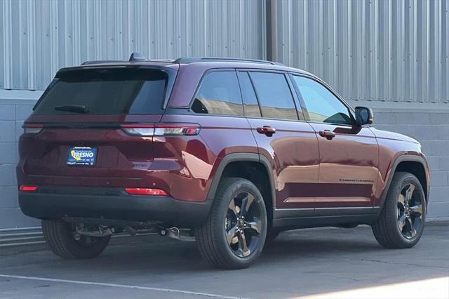 new 2025 Jeep Grand Cherokee car, priced at $53,960