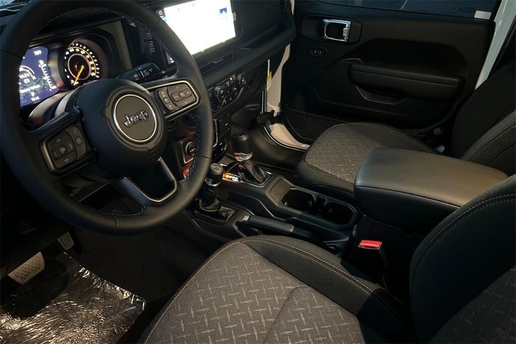 new 2025 Jeep Gladiator car, priced at $51,960