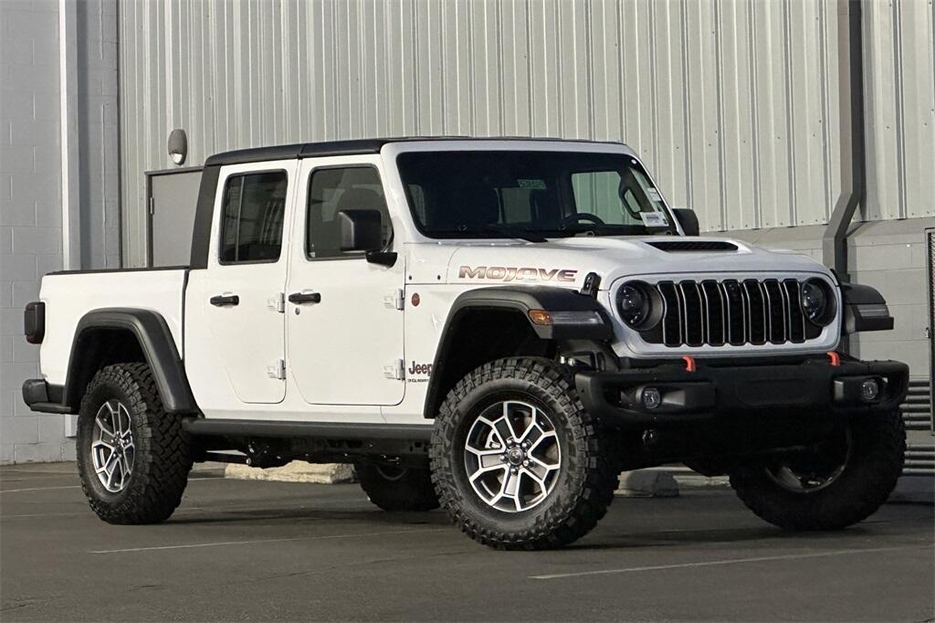 new 2025 Jeep Gladiator car, priced at $51,960