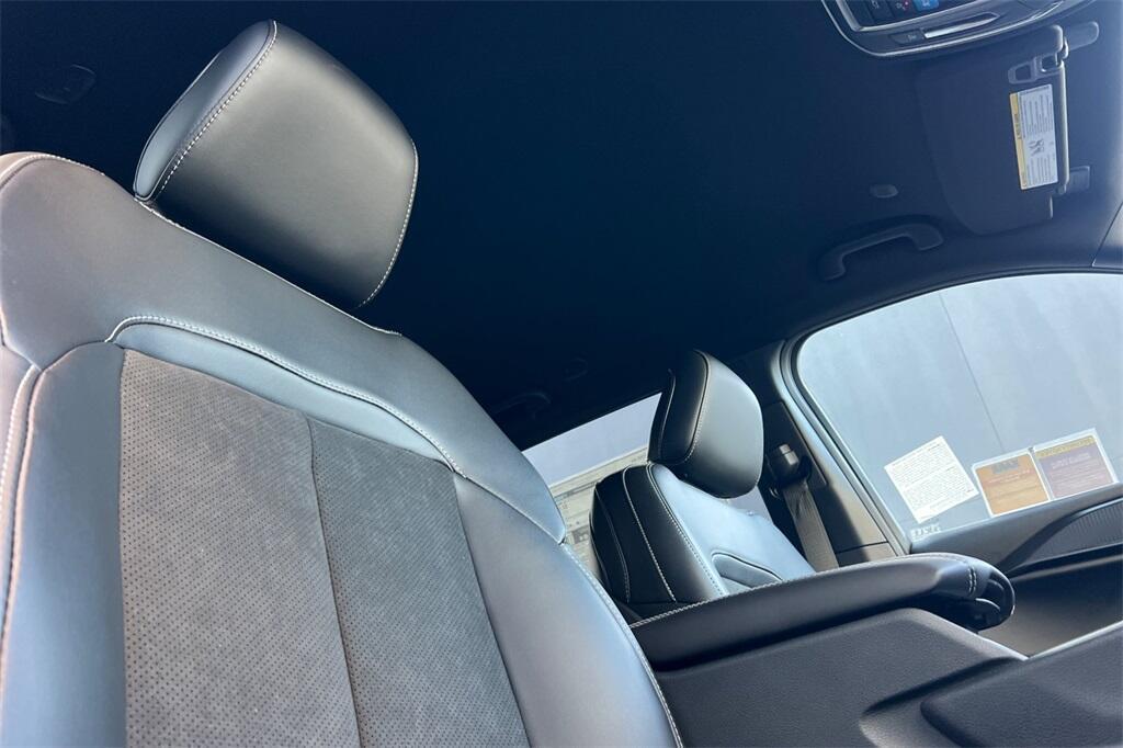 new 2025 Jeep Grand Cherokee car, priced at $38,235