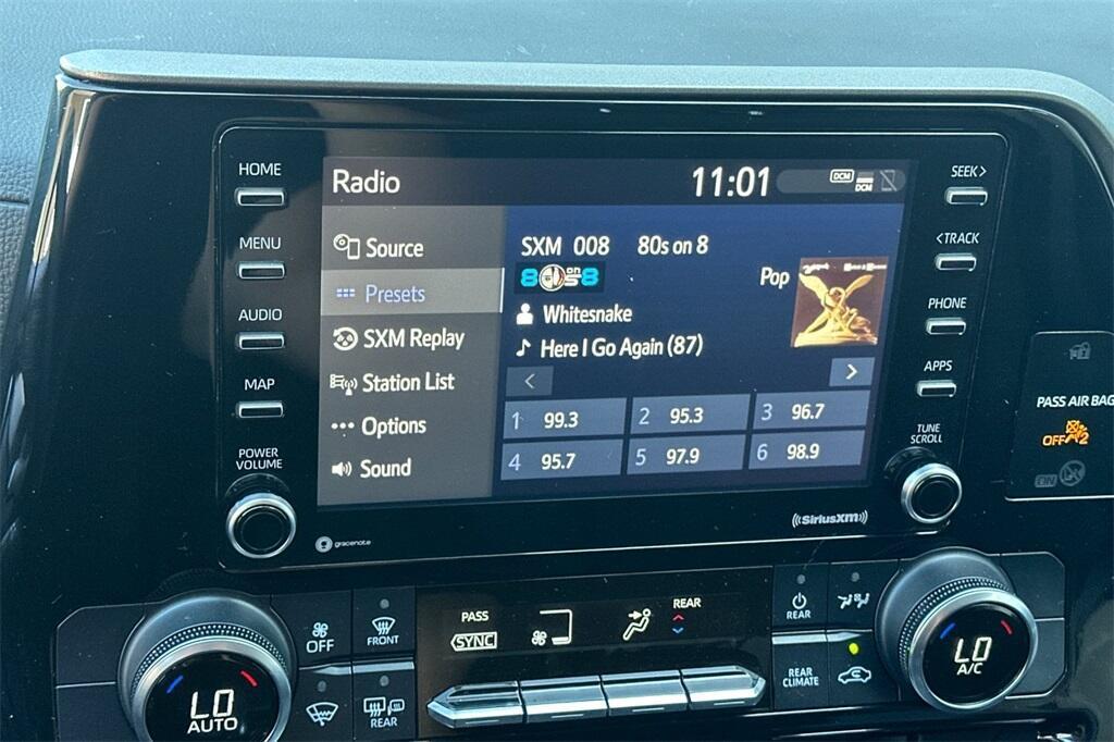 used 2022 Toyota Highlander car, priced at $29,995