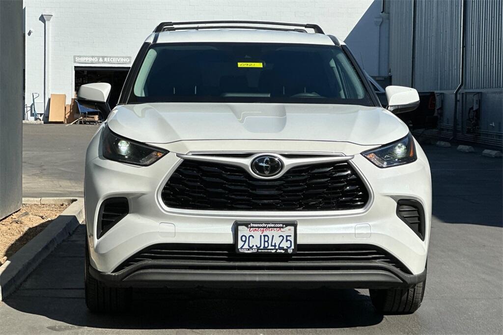 used 2022 Toyota Highlander car, priced at $29,995