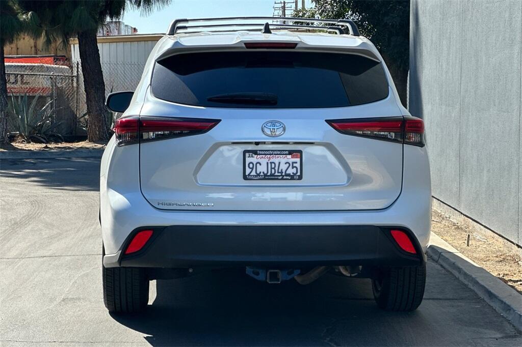 used 2022 Toyota Highlander car, priced at $29,995