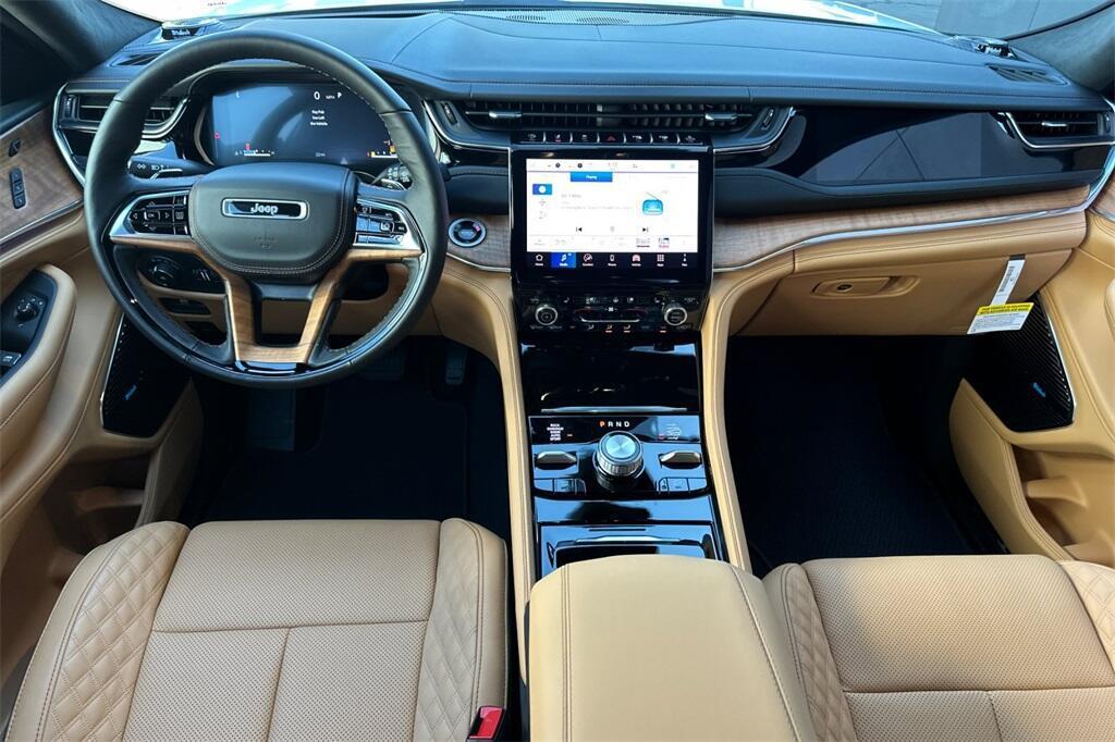 new 2025 Jeep Grand Cherokee car, priced at $65,216