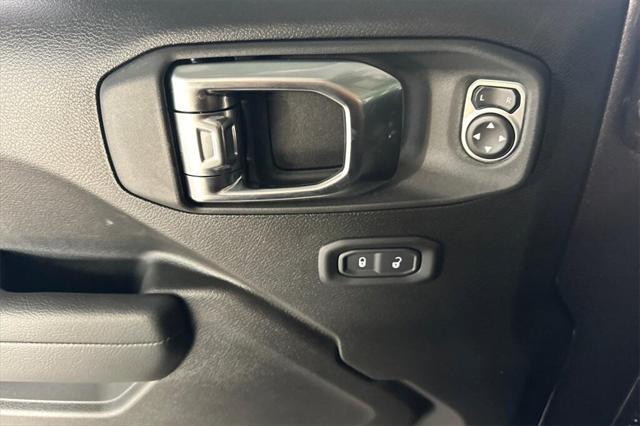 new 2025 Jeep Wrangler car, priced at $51,490