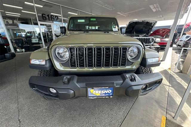 new 2025 Jeep Gladiator car, priced at $43,638