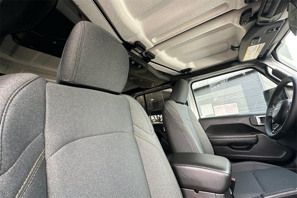 new 2025 Jeep Wrangler car, priced at $45,310