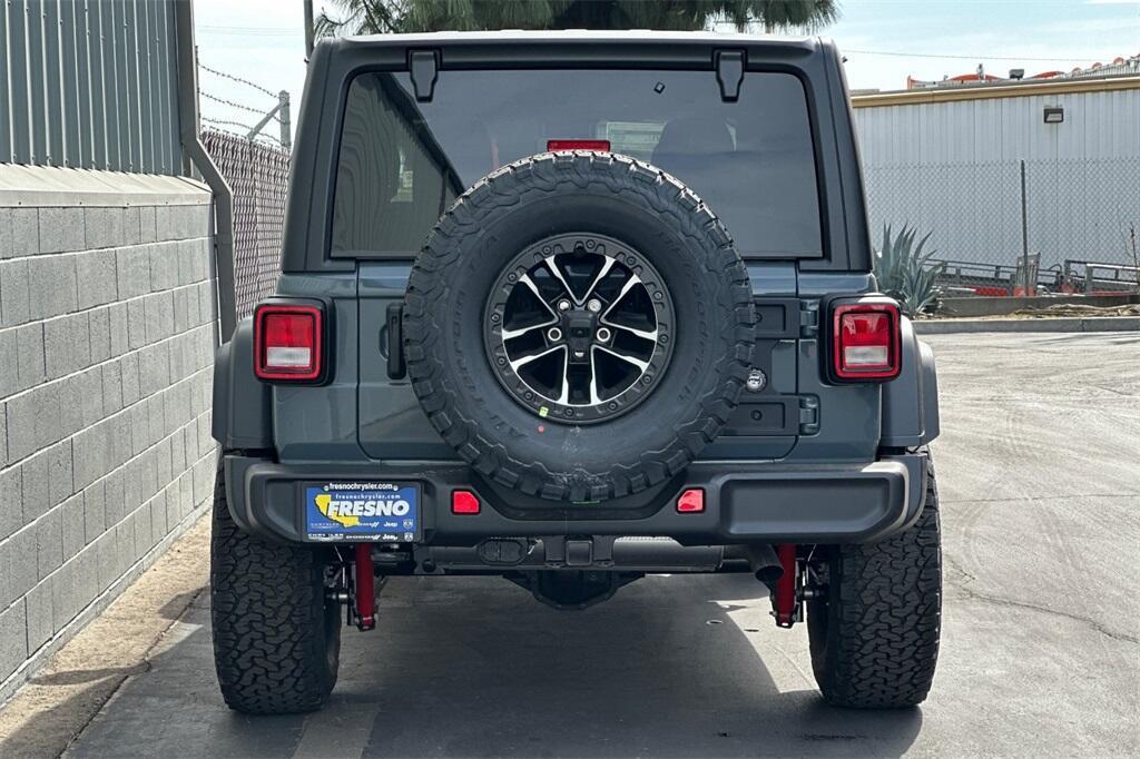 new 2025 Jeep Wrangler car, priced at $47,075