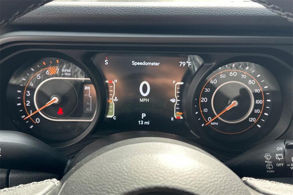 new 2025 Jeep Wrangler car, priced at $47,075