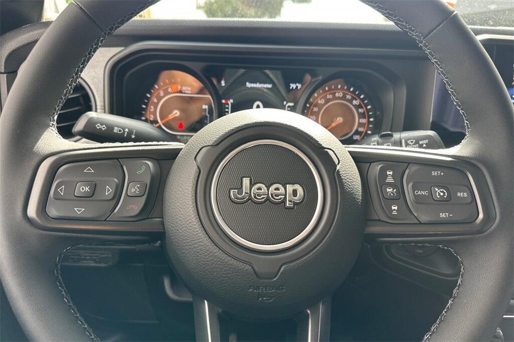 new 2025 Jeep Wrangler car, priced at $47,075