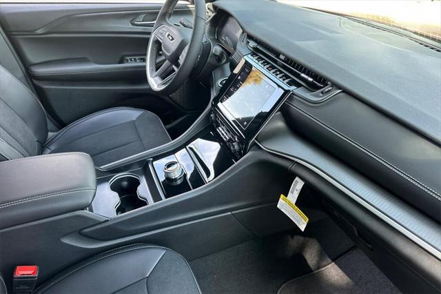 new 2025 Jeep Grand Cherokee car, priced at $42,760