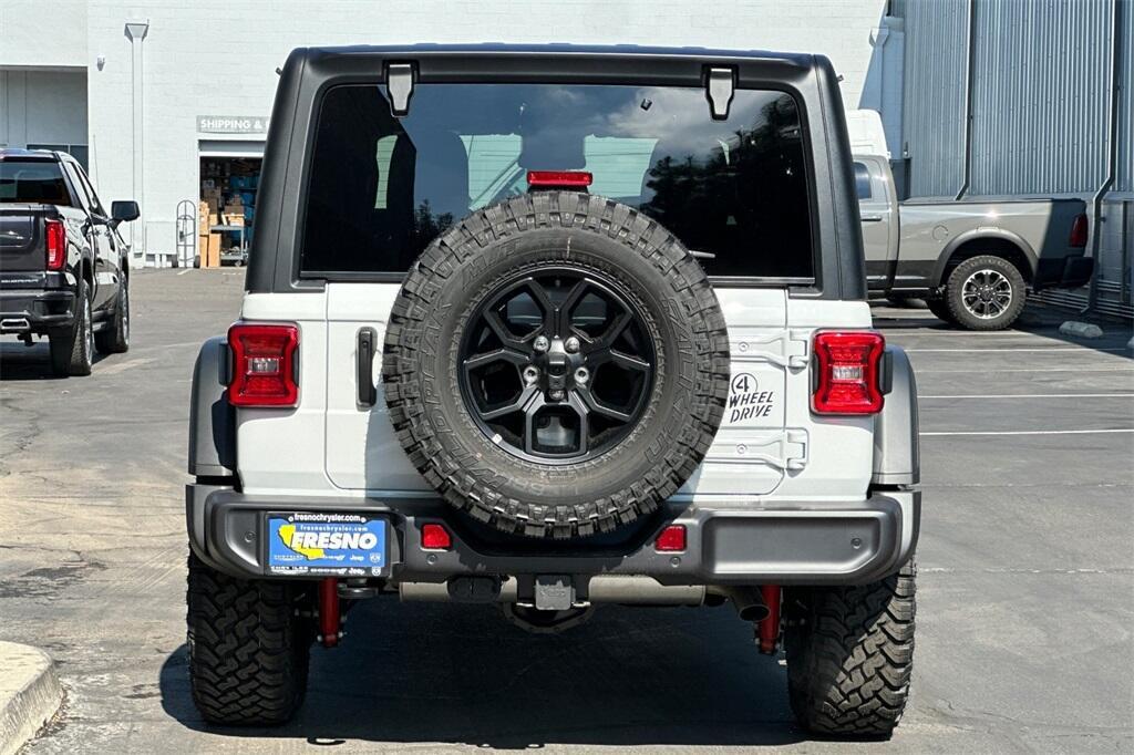 new 2025 Jeep Wrangler car, priced at $48,175