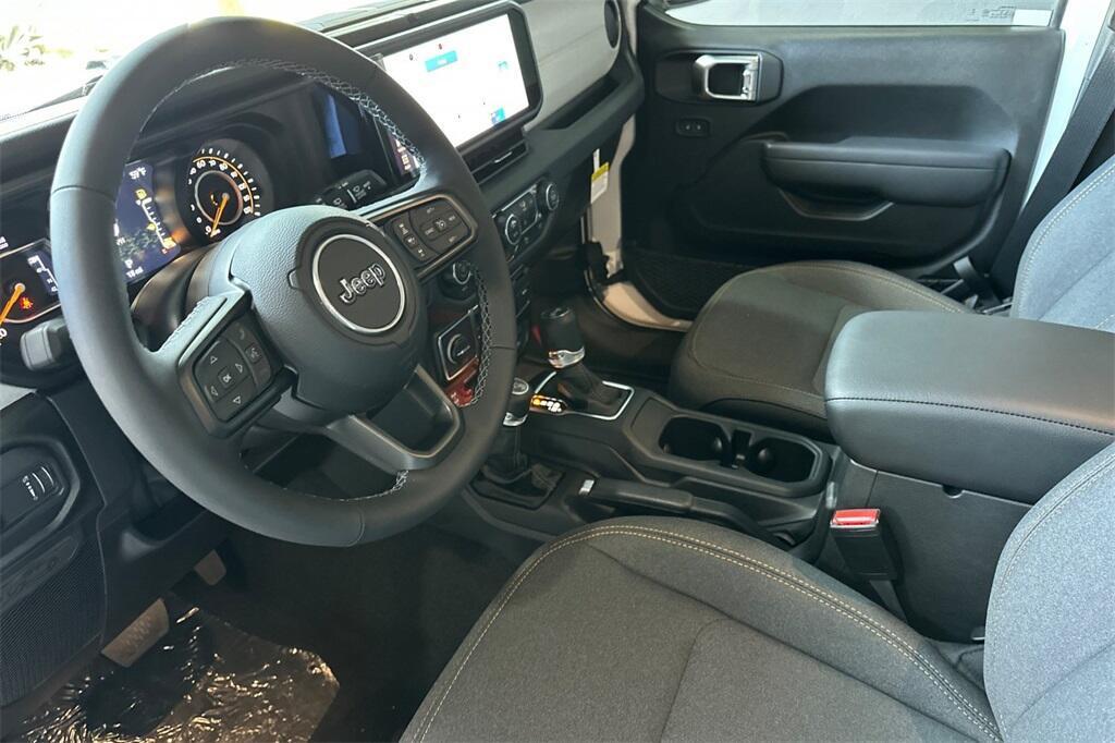 new 2025 Jeep Wrangler car, priced at $48,175