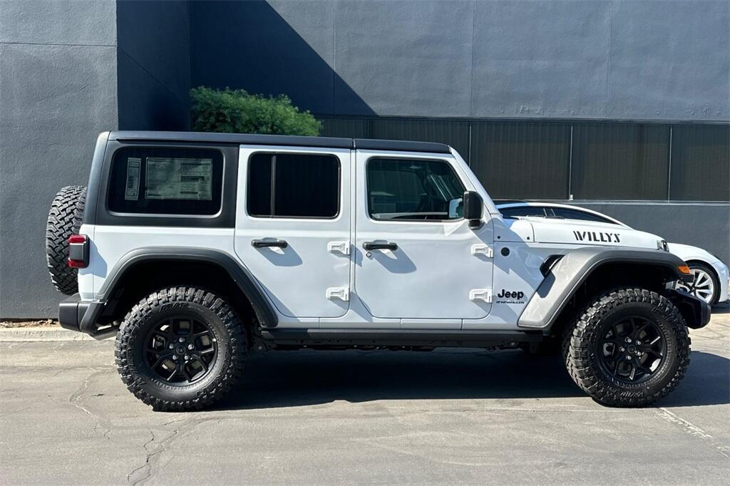 new 2025 Jeep Wrangler car, priced at $48,175