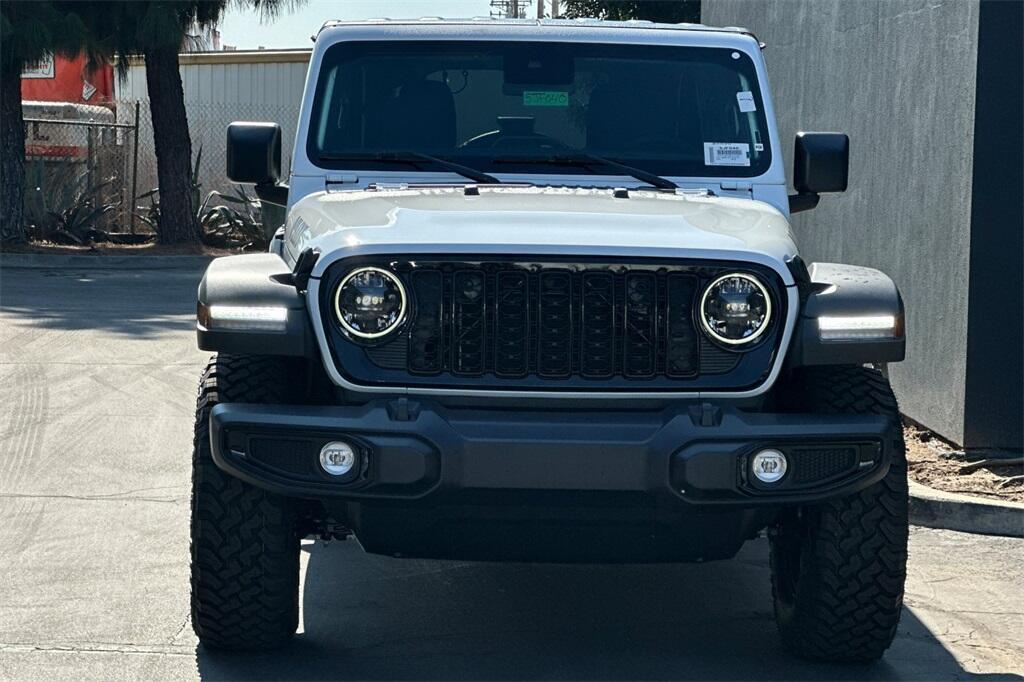 new 2025 Jeep Wrangler car, priced at $48,175
