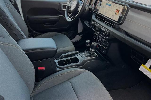 new 2025 Jeep Gladiator car, priced at $39,330