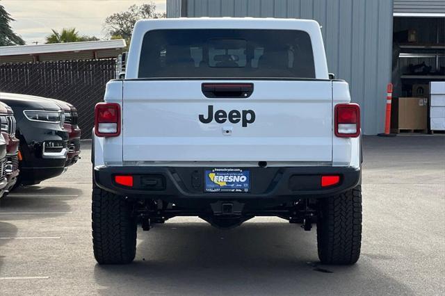 new 2025 Jeep Gladiator car, priced at $39,330