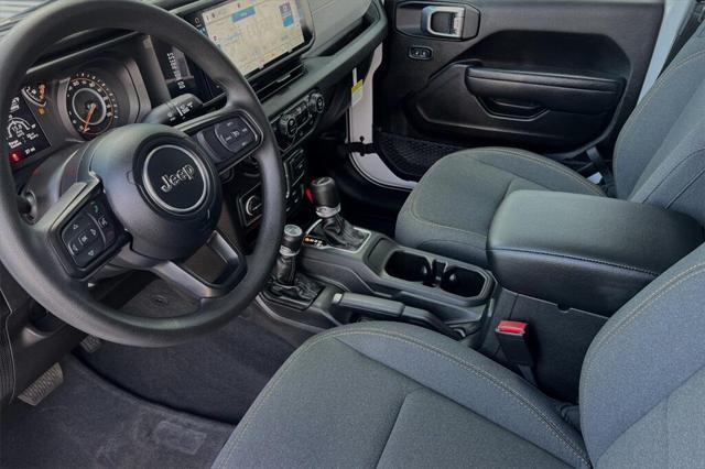 new 2025 Jeep Gladiator car, priced at $39,330