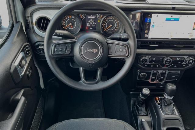 new 2025 Jeep Gladiator car, priced at $39,330