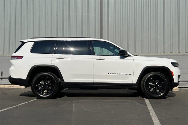 new 2024 Jeep Grand Cherokee L car, priced at $42,116