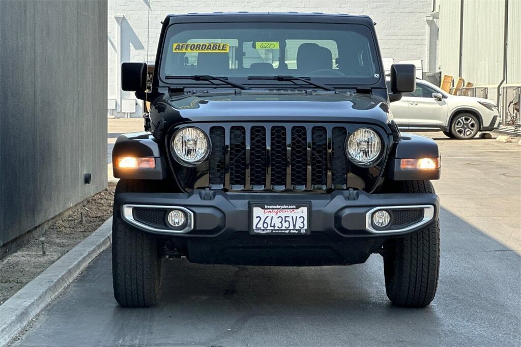 used 2023 Jeep Gladiator car, priced at $33,452