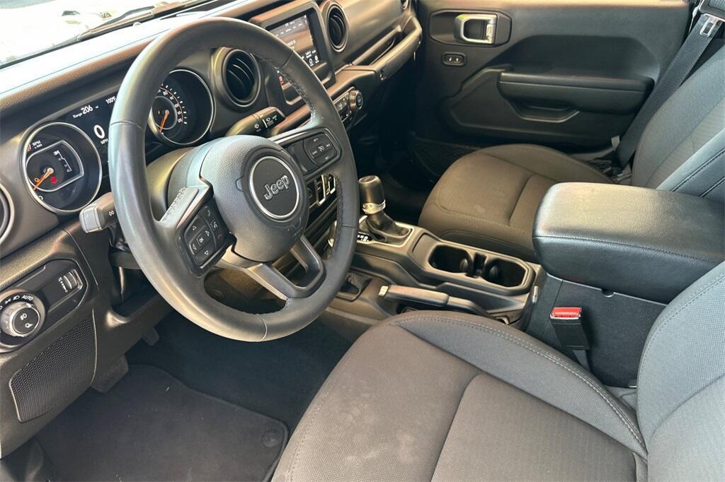 used 2023 Jeep Gladiator car, priced at $33,452