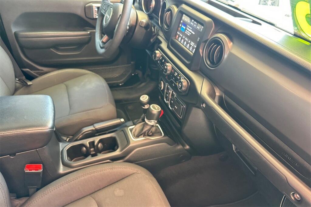 used 2023 Jeep Gladiator car, priced at $33,452