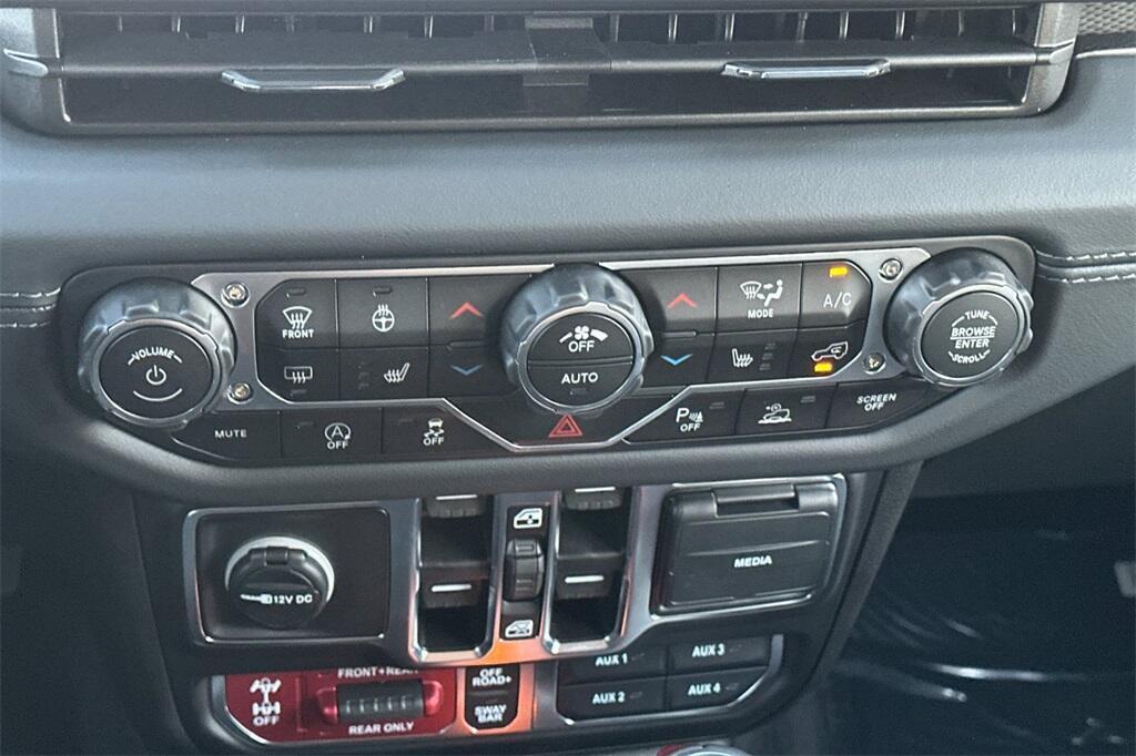 new 2026 Jeep Wrangler car, priced at $61,180