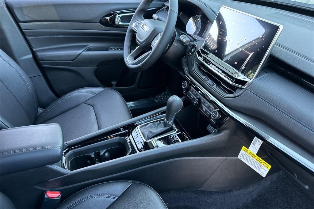 new 2026 Jeep Compass car, priced at $33,695