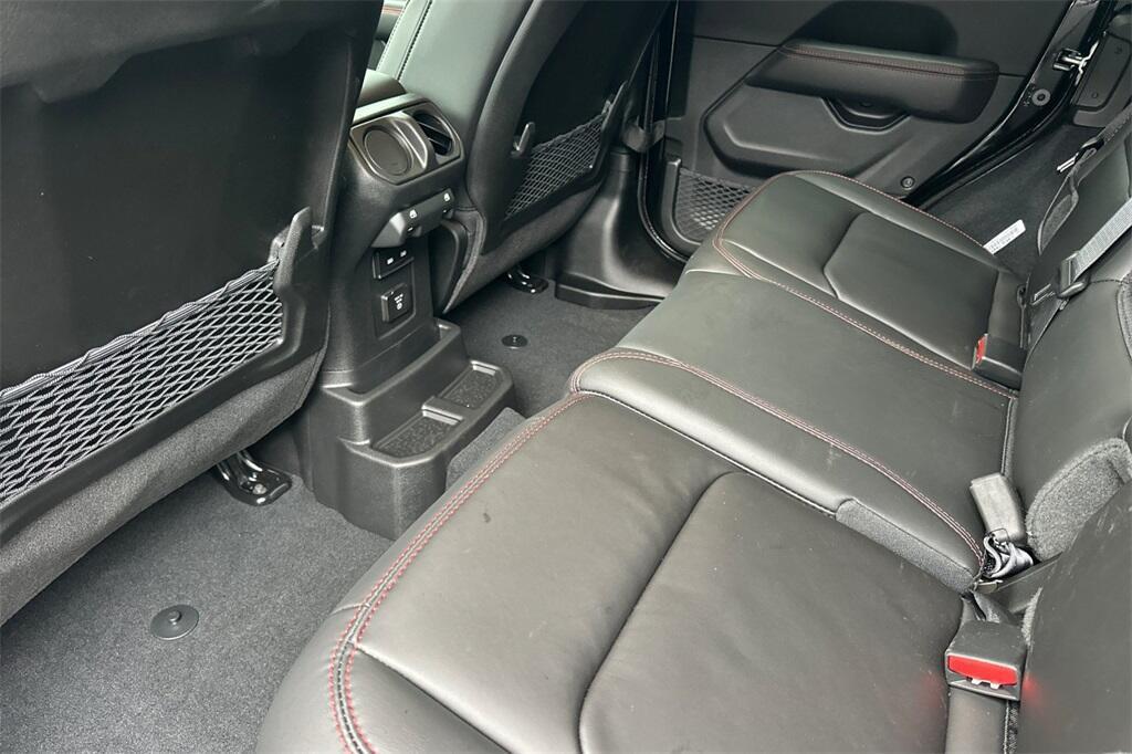 new 2025 Jeep Wrangler car, priced at $57,955