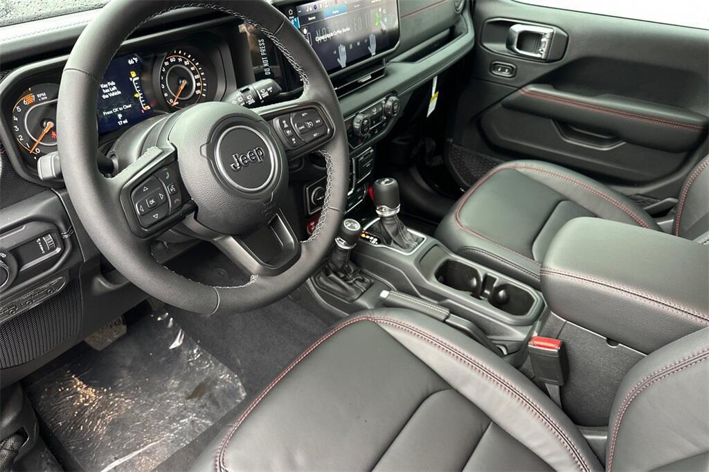 new 2025 Jeep Wrangler car, priced at $57,955