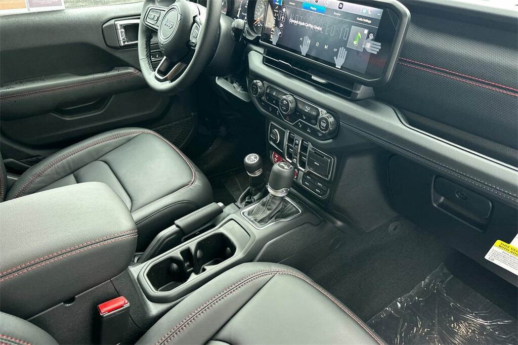 new 2025 Jeep Wrangler car, priced at $57,955