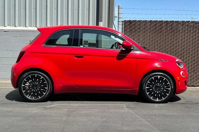 new 2024 FIAT 500e car, priced at $25,495