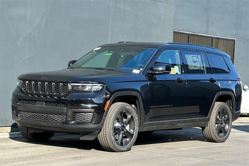 new 2025 Jeep Grand Cherokee L car, priced at $40,975