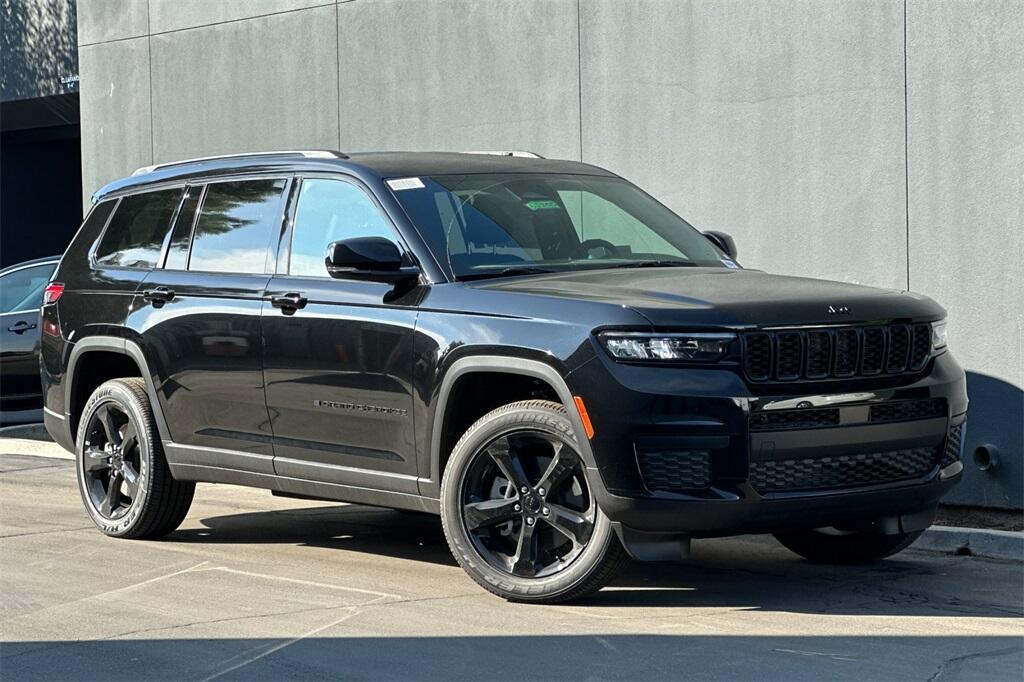 new 2025 Jeep Grand Cherokee L car, priced at $40,975