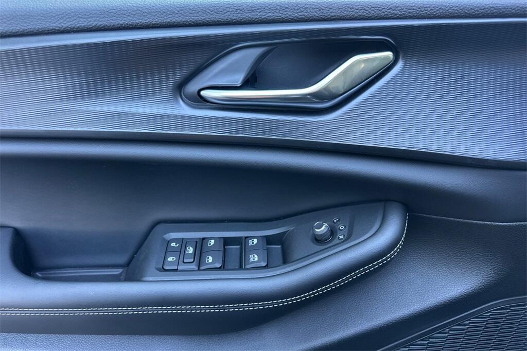 new 2025 Jeep Grand Cherokee L car, priced at $40,975