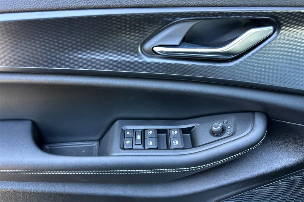 new 2025 Jeep Grand Cherokee car, priced at $39,196