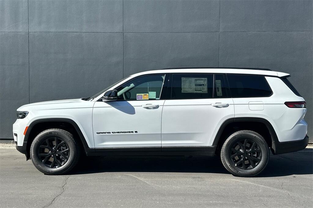 new 2025 Jeep Grand Cherokee L car, priced at $37,985