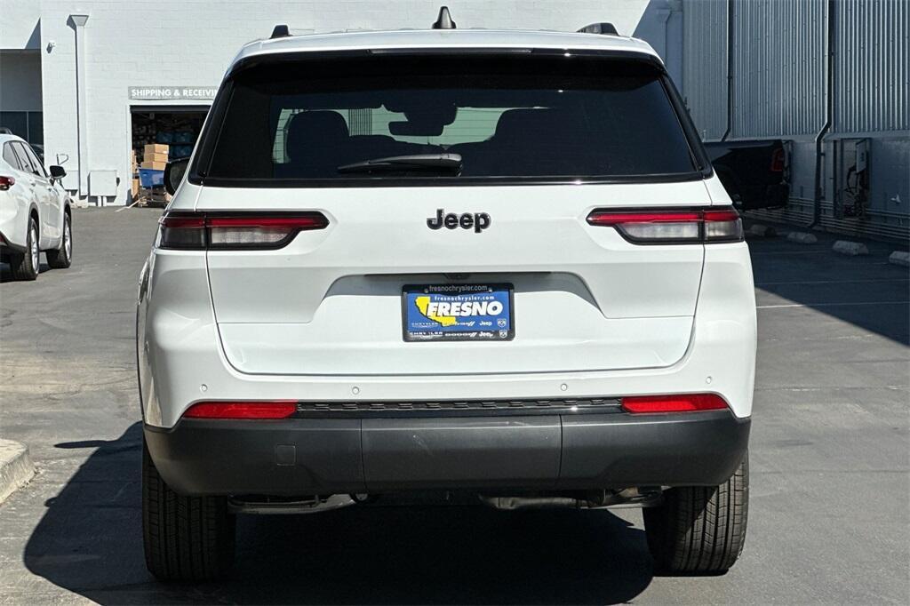 new 2025 Jeep Grand Cherokee L car, priced at $37,985
