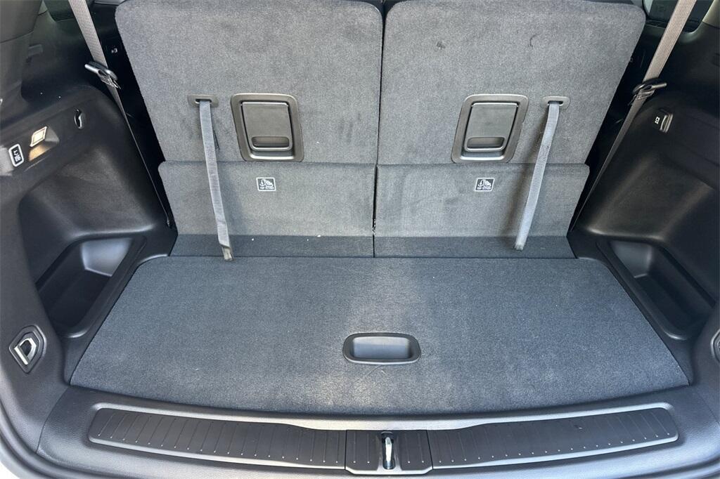 new 2025 Jeep Grand Cherokee L car, priced at $37,985