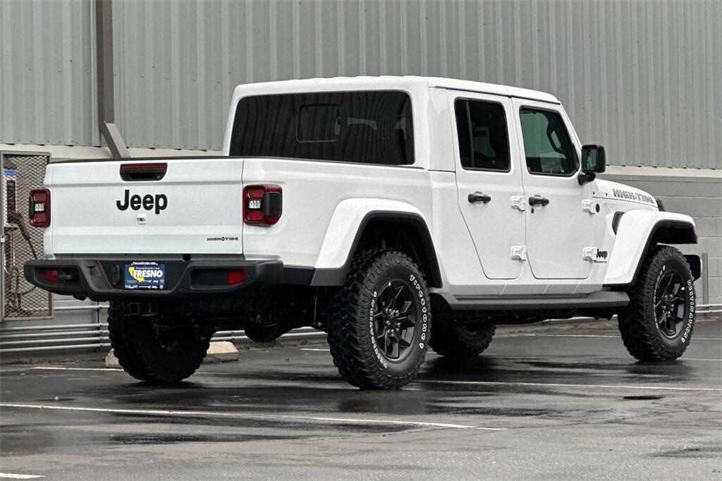 new 2025 Jeep Gladiator car, priced at $44,325