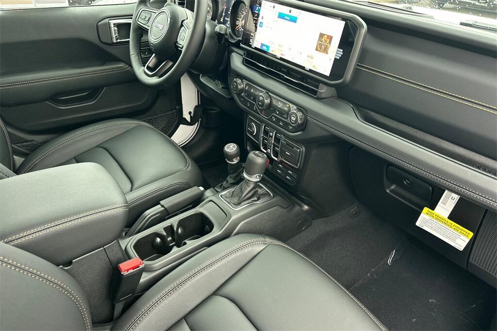 new 2025 Jeep Gladiator car, priced at $44,325