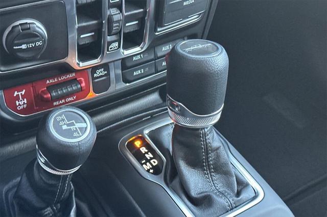 new 2025 Jeep Gladiator car, priced at $54,404