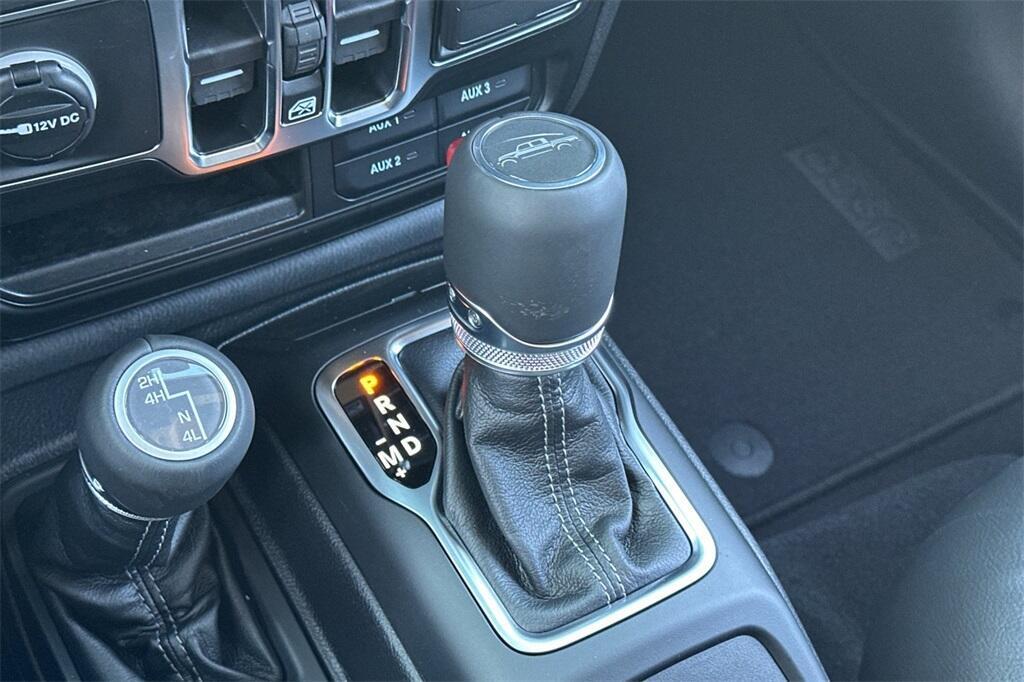 new 2025 Jeep Gladiator car, priced at $44,920