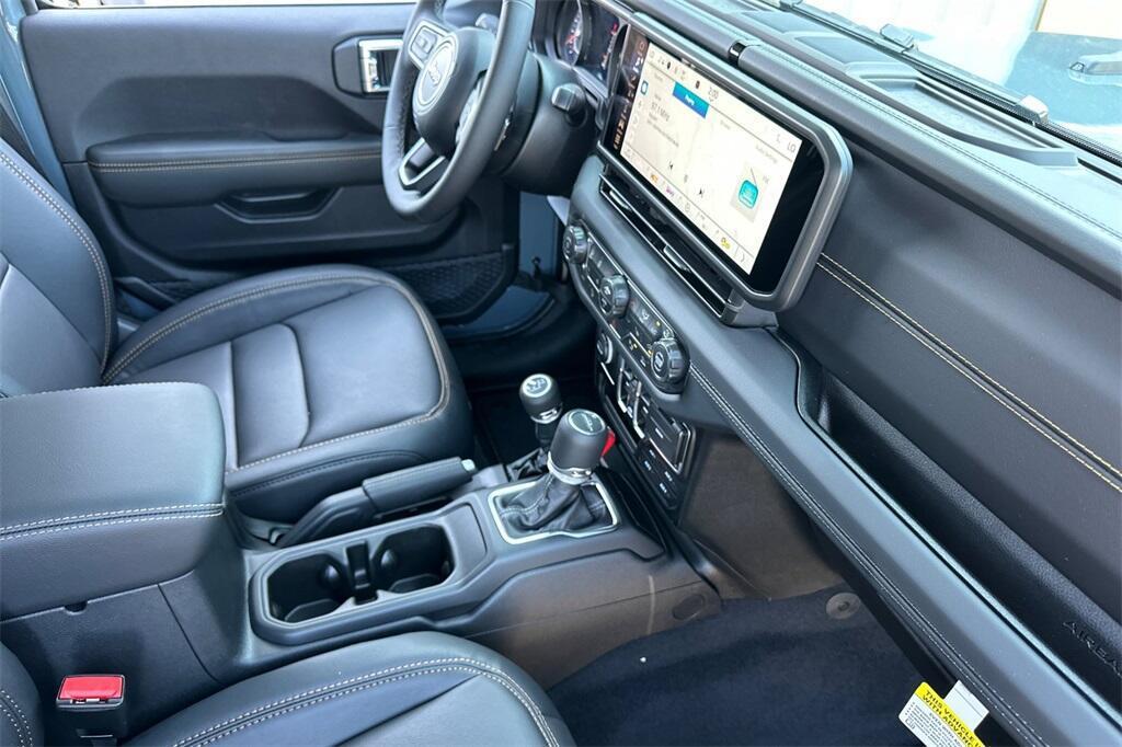 new 2025 Jeep Gladiator car, priced at $44,920